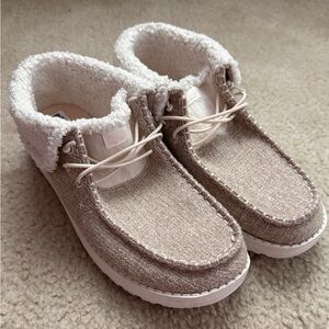 Hey Dude adult Slippers - Cream Moccasins